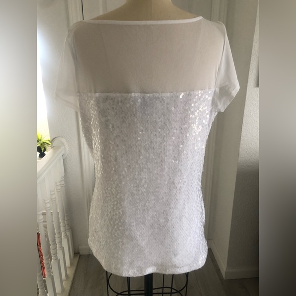 White House Black market top - Picture 5 of 6